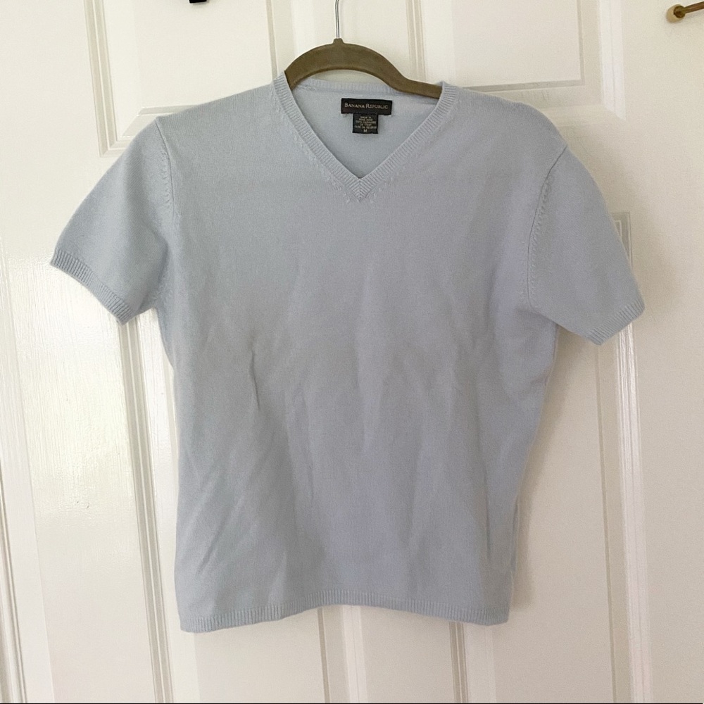 BANANA REPUBLIC Cashmere V-Neck Tee